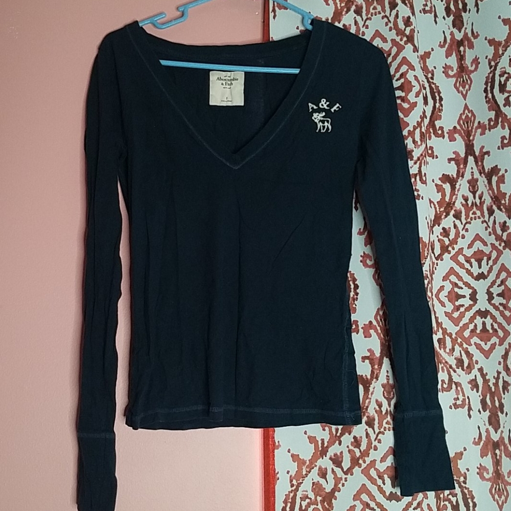 Long sleeve navy blue v neck